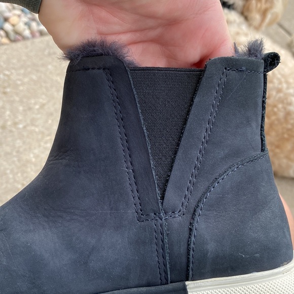 Black Fur Lined J/Slides NYC - 7 - Picture 7 of 8